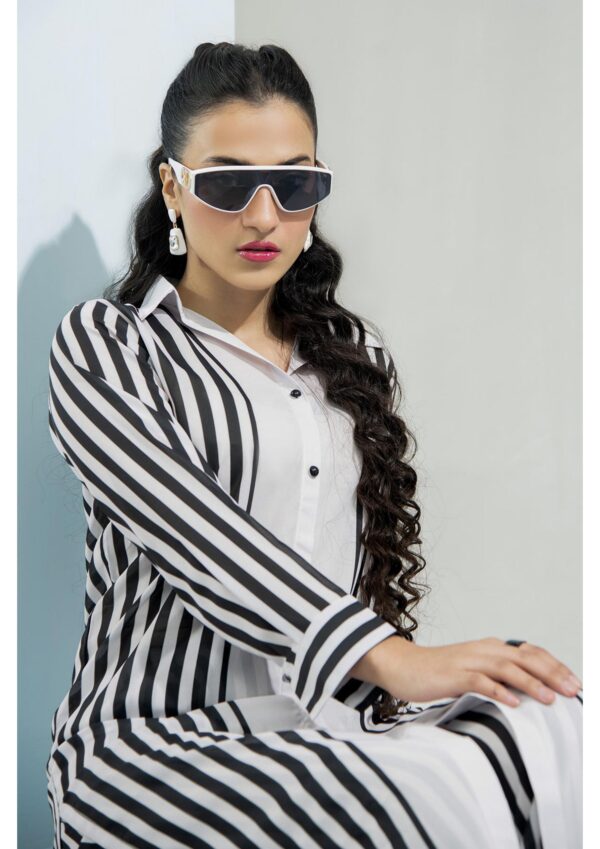 MAYA<br>Black & White Crepe Dress