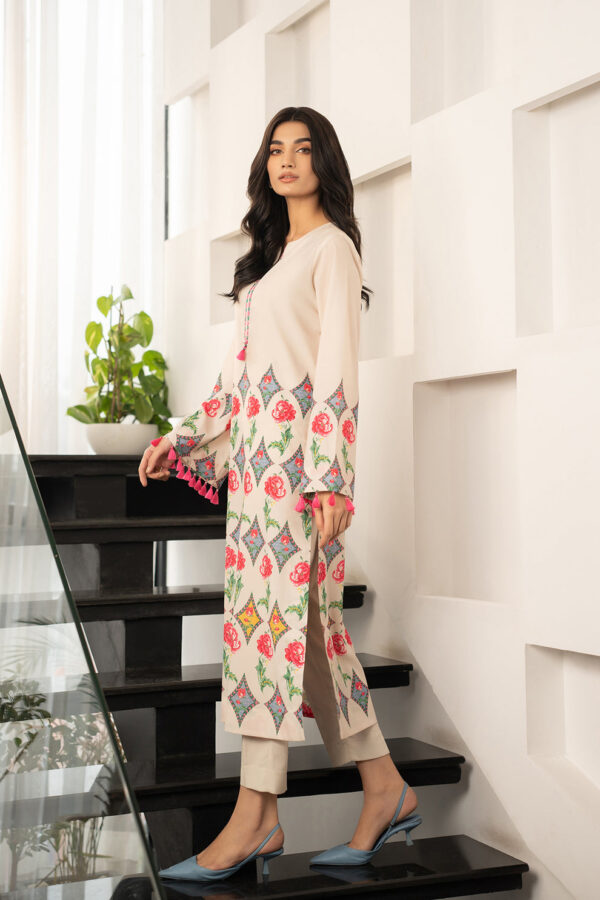ZARAH<br>Ivory Ethnic Crepe 2-Piece