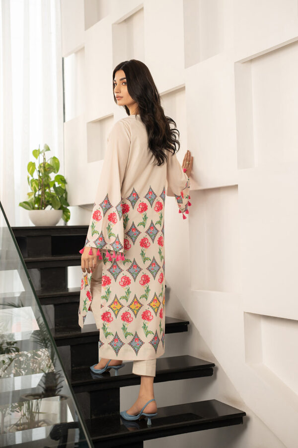 ZARAH<br>Ivory Ethnic Crepe 2-Piece